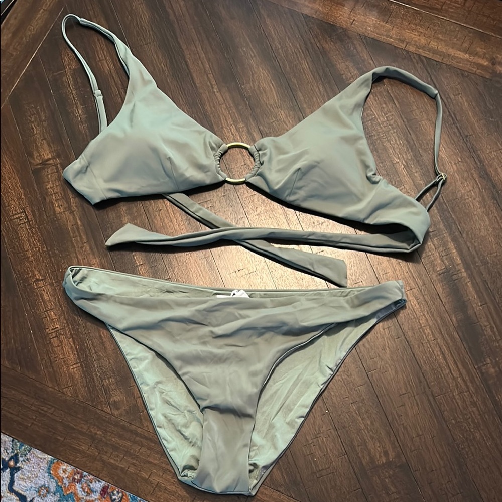NWT! Onia Green Bikini Set
